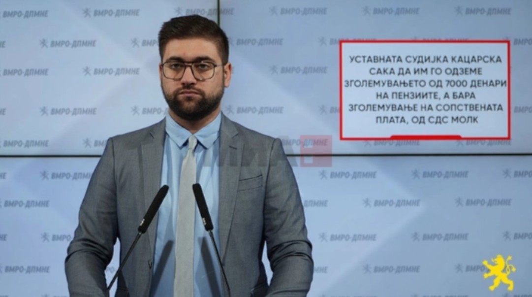 „СДСМ МОЛЧИ БИДЕЈЌИ ВО НИВНО ВРЕМЕ ПЕНЗИОНЕРИТЕ ДОБИВАА ПОД 150 ДЕНАРИ ПОКАЧУВАЊЕ“: Манасиевски од ВМРО со остра реакција