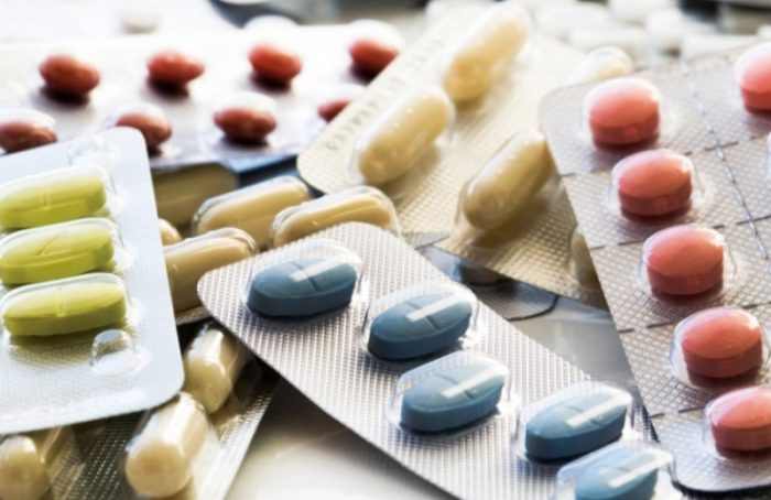 НЕ Е ЗДРАВО И ПРЕМНОГУ ВИТАМИНИ: И витаминот Ц со прекумерен внос може да предизвика несакани ефекти и проблеми