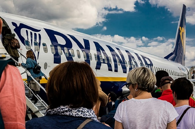 Во авионите на „Ryanair“ од следната среда само со дигитални билети