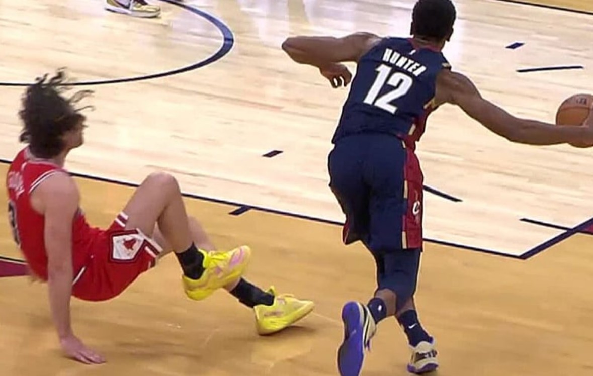 Луд дриблинг во НБА: Хантер го посрамоти и го повреди Гиди! (ВИДЕО)