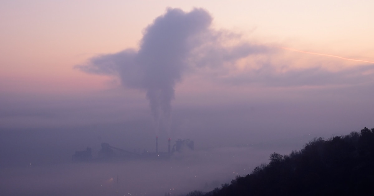 Индустријата ќе може да скрие што согорува под превезот на „деловна тајна“