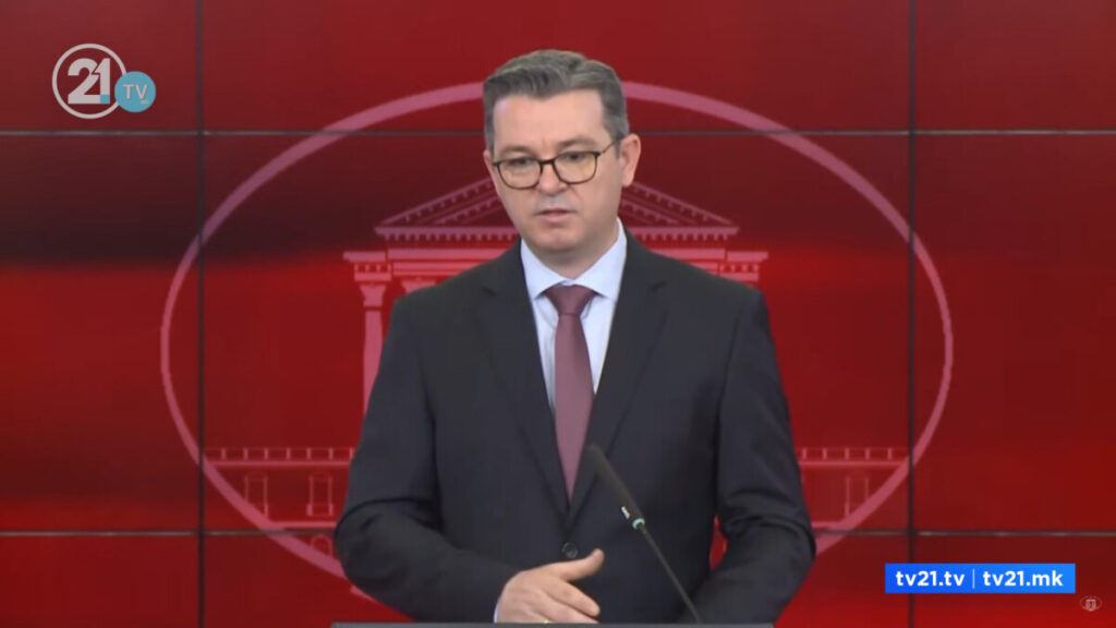 Трипуновски нема да поднесе оставка – нема опасност по ИПАРД – Николовски: Во ризик 128 милиони евра од ИПАРД – ЕУ може да ги стопира