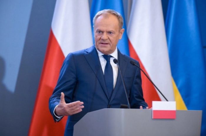 ТУСК: Украинци дејствувале во име на Русија во двете саботажи врз железничкиот сообраќај кај Гарволин и Пулави во Полска