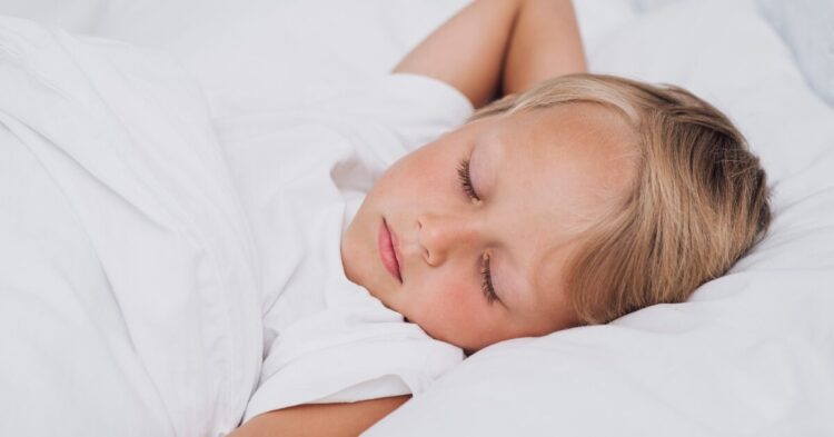 Зошто е поважно кога детето оди на спиење отколку колку спие