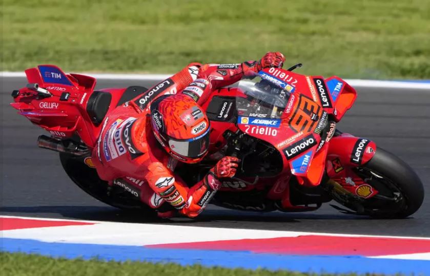 МотоГП: Марко Безеки ќе стартува од пол-позицијата во Валенсија