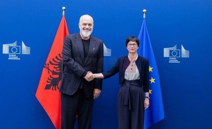КОС: Овој ден е посебен и за Албанија и за ЕУ, сигурна сум дека ќе биде членка во многу блиска иднина, таа припаѓа на европското семејство