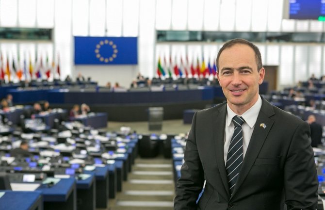 Андреј Ковачев инсистира да се воведе објавувањето на „Бугарите од Македонија“ – „Ги има 170-180 илјади“