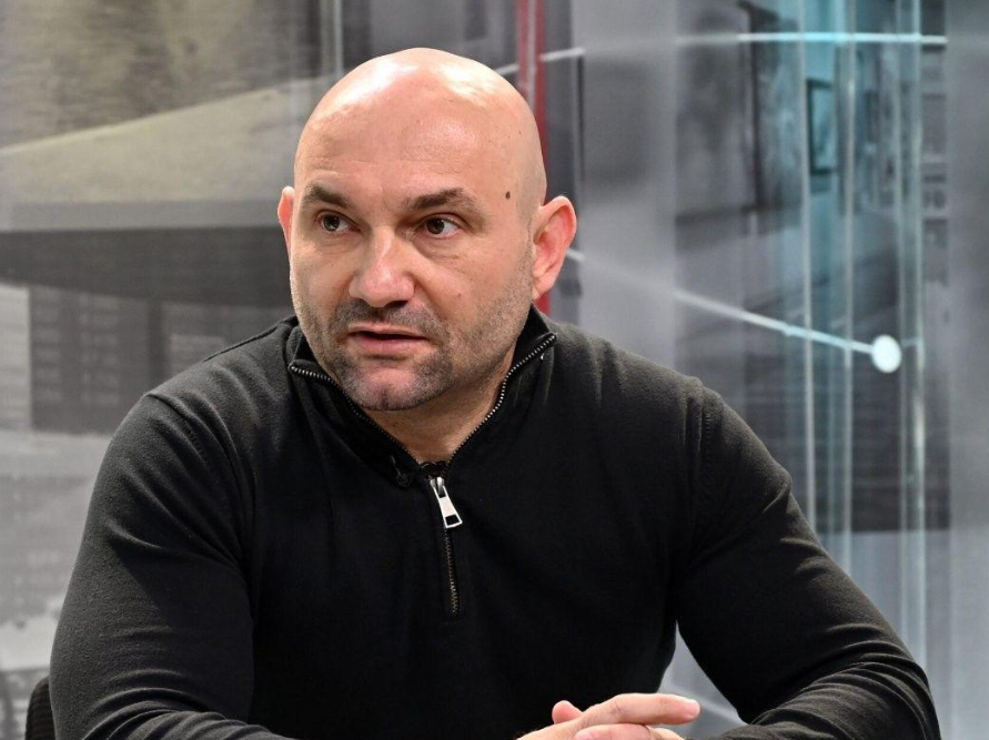 „НИЕ КОИ ОСТАНАВМЕ ДА СЕ БОРИМЕ ДОДЕКА ДРУГИ НЕ КОРИСТЕА И СИ ОДЕА, ИМАМЕ ДОЛЖНОСТ ДА ЈА КРЕНЕМЕ СДСМ“: Ацевски за состојбата во партијата