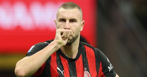 ВИДЕО: Милан ја реши Рома и направи гужва на врвот во калчото!