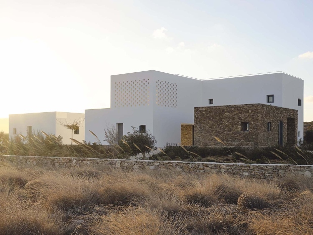 Tetris House: Минималистички рај на брегот на Антипарос во Грција