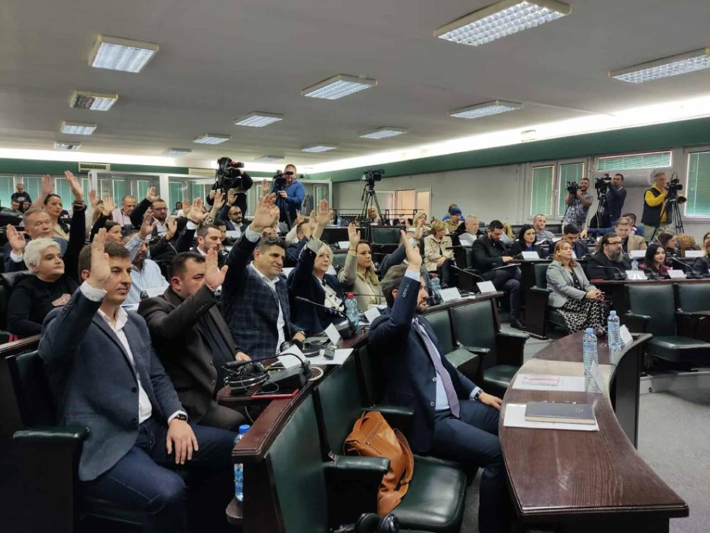 Даме Димитровски од ВМРО ДПМНЕ е новиот претседател на Советот на Скопје