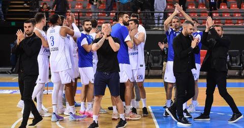 МЗТ Скопје прв го победи Куманово во мак-баскетот!