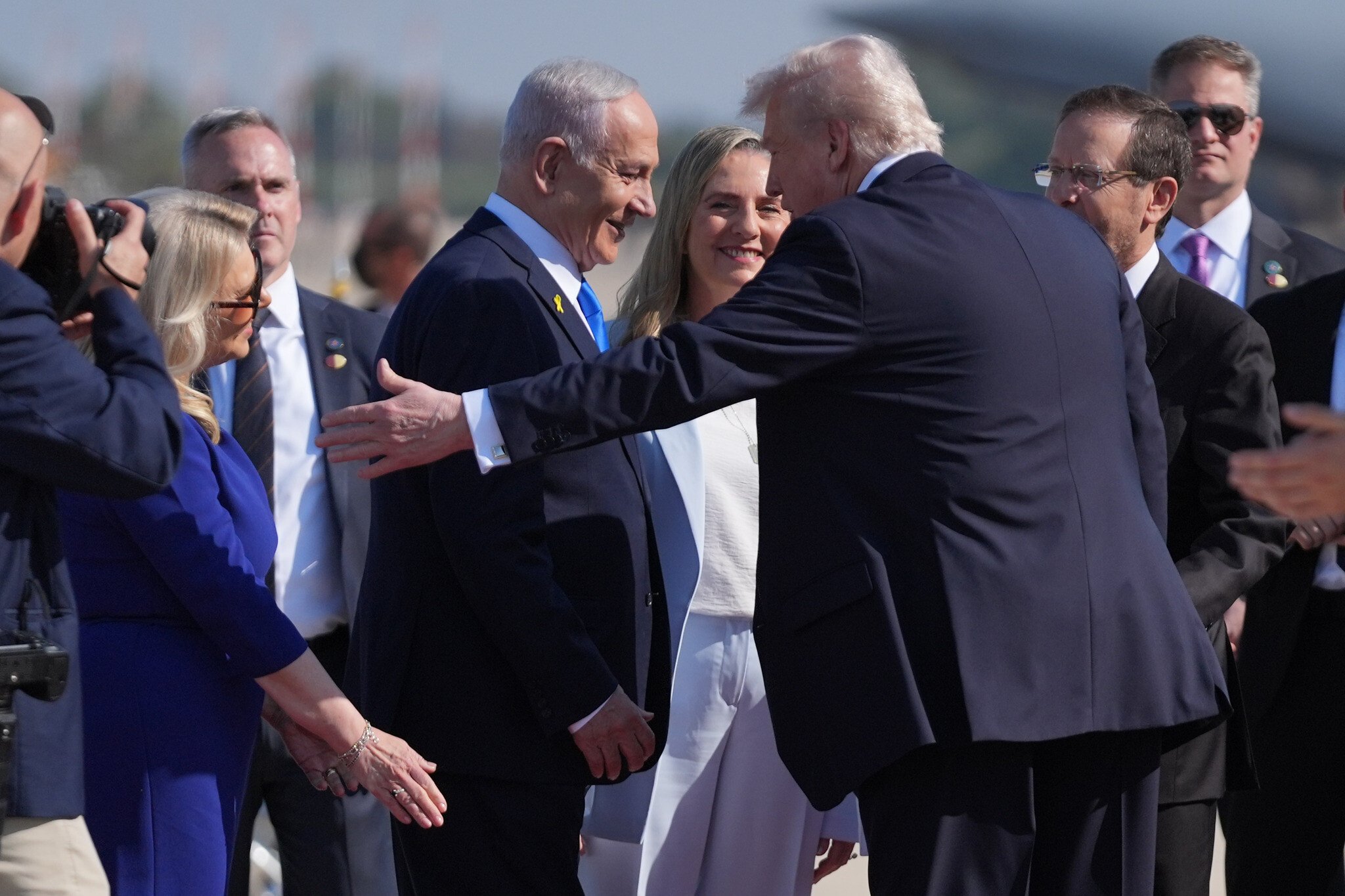 Во писмо, Трамп го повика израелскиот претседател да го помилува Нетанјаху