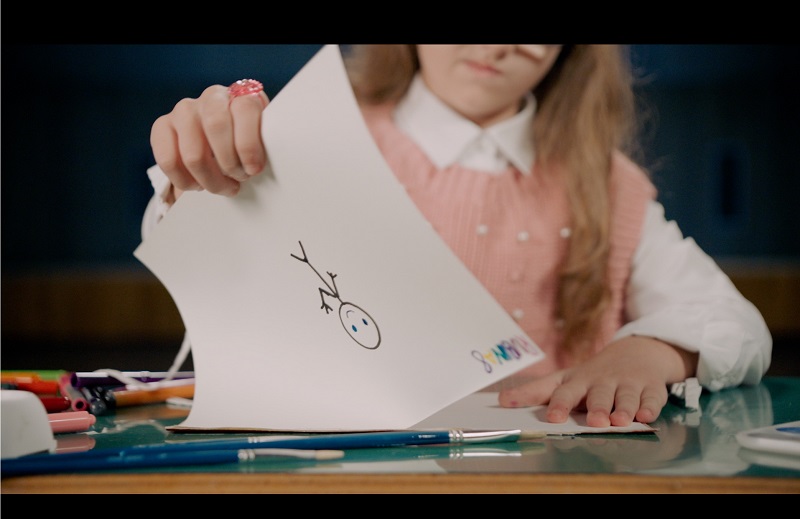 Социјален експеримент: Што се случува кога од децата ќе побараме да нацртаат човек?