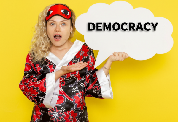 Најпребаруваните дефиниции за 2025 во САД вклучуваат зборови како „фашизам“ и „демократија“