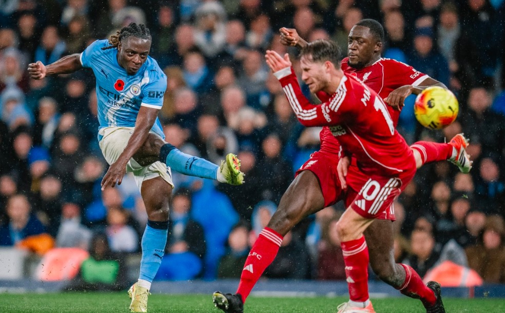 Граѓаните со убедлив триумф над шампионот му го честитаа јубилејот на Пеп Гвардиола (Видео)