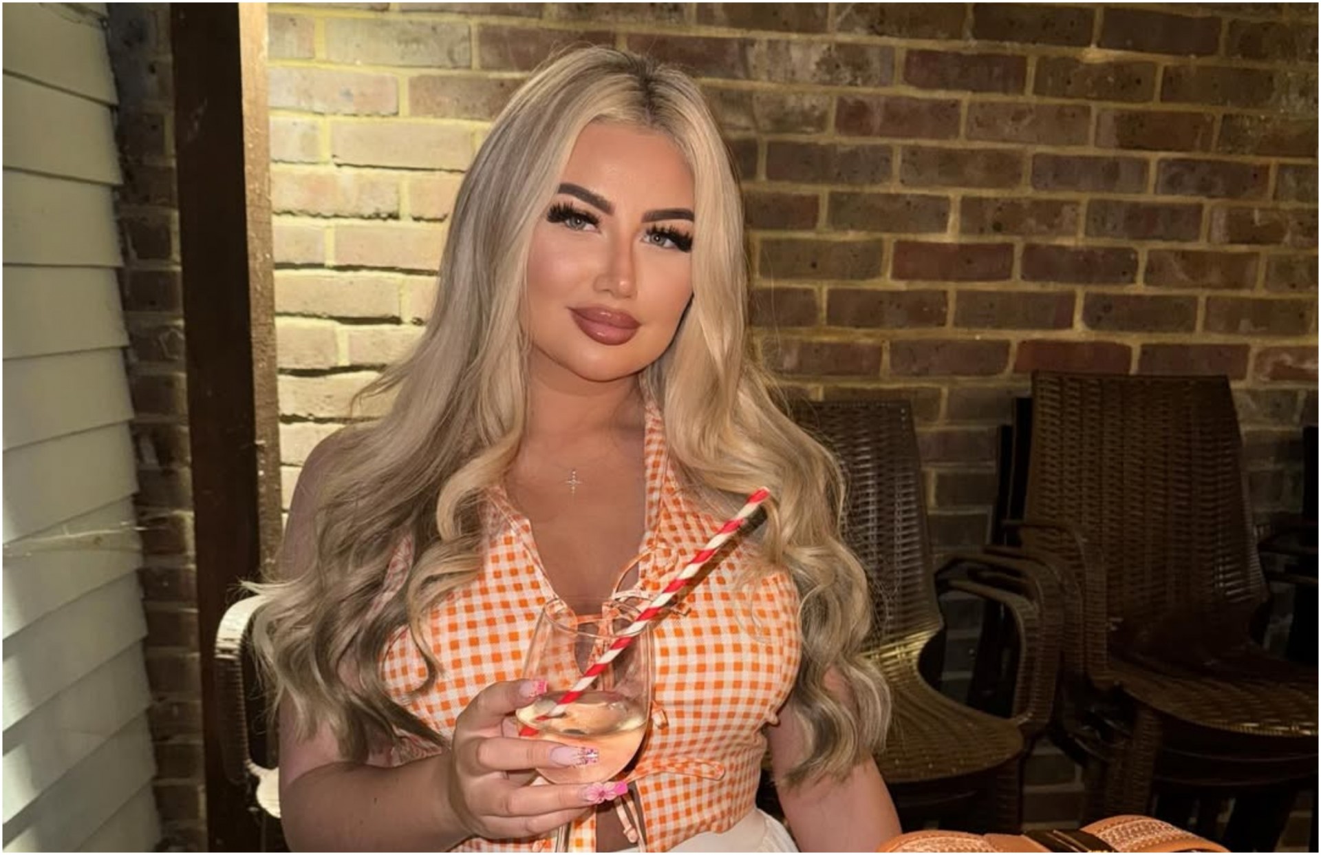 „Вашите мажи ми плаќаат за силикони и облини“: Девојка тврди дека сите мажи изневеруваат, па се обратила до жените на нејзините „спонзори“