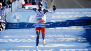 Кипчоге во Њујорк го трча последниот маратон во својата кариера