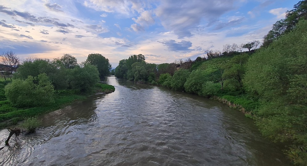 ПОТОП НА ЈУГОТ НА СРБИЈА, по вчерашните врнежи Лесковац под вода