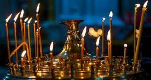 Нови цени за свеќите во црквите