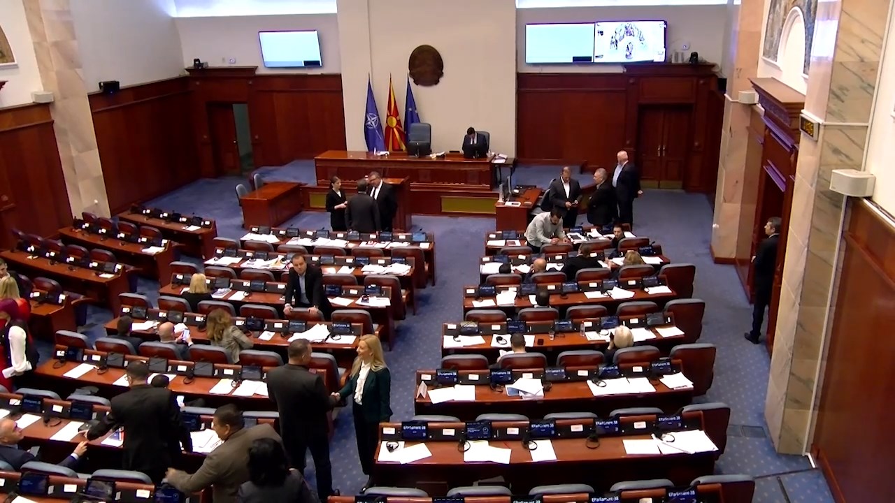 Мицкоски: Засега нема поголема причина за влез на нов коалициски партнер во владата од типот на Села