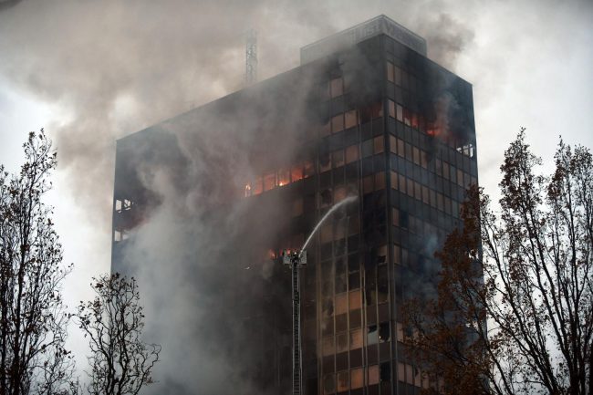 ИЗГОРЕ ЗГРАДАТА НА „ВЈЕСНИК“ ВО ЗАГРЕБ, ЕДЕН ОД СИМБОЛИТЕ НА НОВИНАРСТВОТО ВО ЈУГОСЛАВИЈА