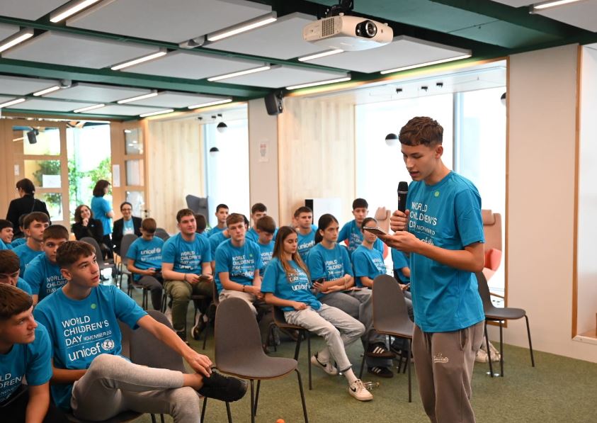 Има место за сите во нашиот тим-Започна нова кампања против дискриминација во фyдбалот