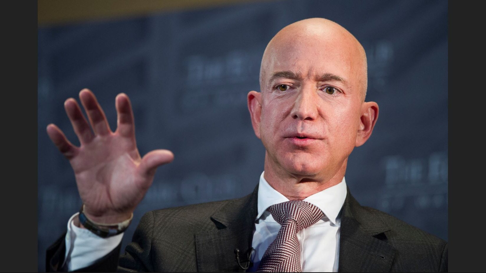 ПРОЕКТОТ ПРОМЕТЕЈ – НОВАТА КОМПАНИЈА НА БЕЗОС: Основачот на Амазон на чело на амбициозен старт-ап за применета вештачка интелигенција