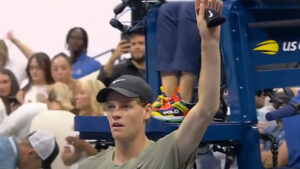 Италијанскиот тенисер Јаник Синер се пласираше во финалето на завршниот Мастерс во Торино