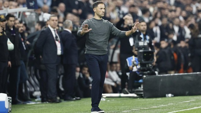 Мурињо живееше во еден од најлуксузните хотели во Истанбул, неговиот наследник спие во тренинг центарот