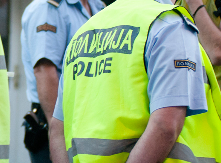 Жени се тепале во Неготино: Една во болница, три завршија во полиција