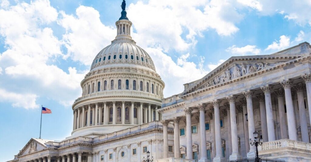 Заврши рекордната блокада на Владата на САД