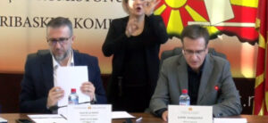 ДИК: Излезеноста на вториот круг од изборите до 9 часот е 2,88 проценти