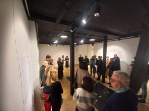 ВО МАКЕДОНСКИОТ КИЦ ВО ЗАГРЕБ ОТВОРЕНА ИЗЛОЖБАТА „СО И БЕЗ” НА МАРИЈА СОТИРОВСКА БОГДАНОВСКА