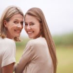 Знаци дека твојата мајка те разбира подобро од кој било