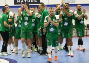 Видео: Шоу-тајм во Битола – „пелистерци“ почнаа со стил, водат на полувреме со Пик Сегед