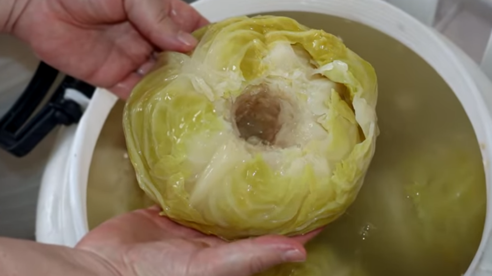 Не јадете кисела зелка ако ја имате оваа дијагноза – еве зошто