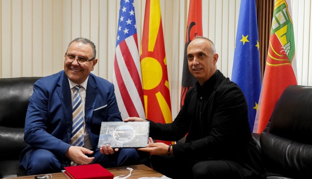 Јовановски ја презеде функцијата градоначалник на Кичево: Нашиот град има потенцијал, има вредни луѓе и има визија за подобра иднина