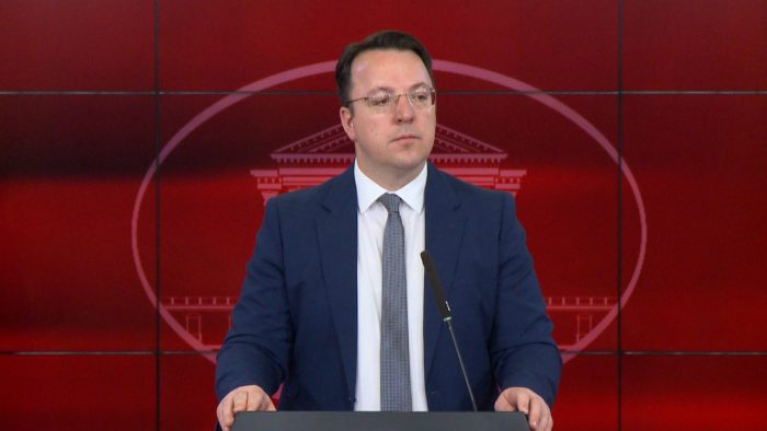 НИКОЛОСКИ: Во декември ќе избереме изведувач за автопатите Скопје-Блаце и Кичево- Букојчани