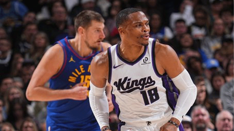 Јокиќ се изнадава поени, но џабе, Харден постави поентерски рекорд на ЛА Клиперс