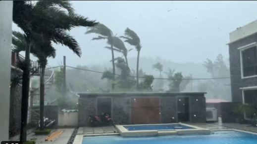 (ВИДЕО) Бројот на жртви од тајфунот Калмеги на Филипините се искачи на 66