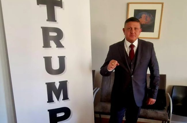 ВО БЕЛГИЈА ОСНОВАНА ДЕСНИЧАРСКА ПАРТИЈА ТРАМП