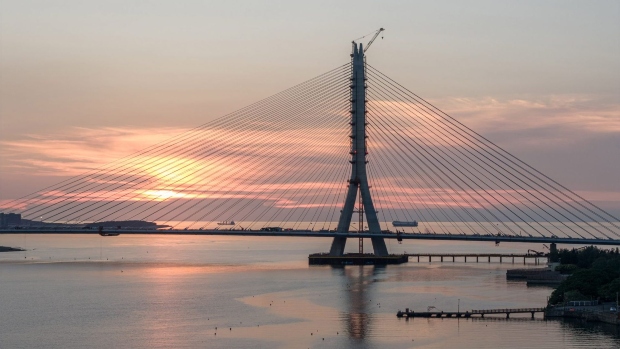 Скулптурален пилон висок 200 метри го краси мостот на Тајван на Zaha Hadid Architects