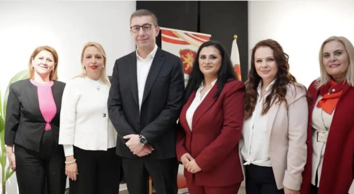 MИЦКОСКИ: Властите во Бугарија да се огледаат на тие во Тирана