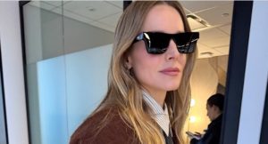 (ФОТО) ДАЛИ ТАА Е НОВАТА КЕРИ БРЕДШО? Го сакаме секој аутфит на Кристен Бел, за која се зборува сè повеќе и повеќе поради серијата која преку ноќ стана хит