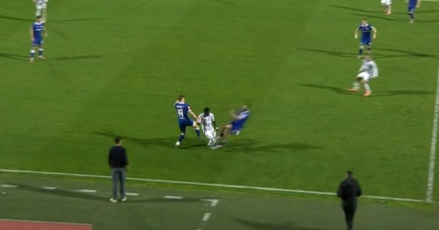 Црвен картон само што влезе од клупа за резерви