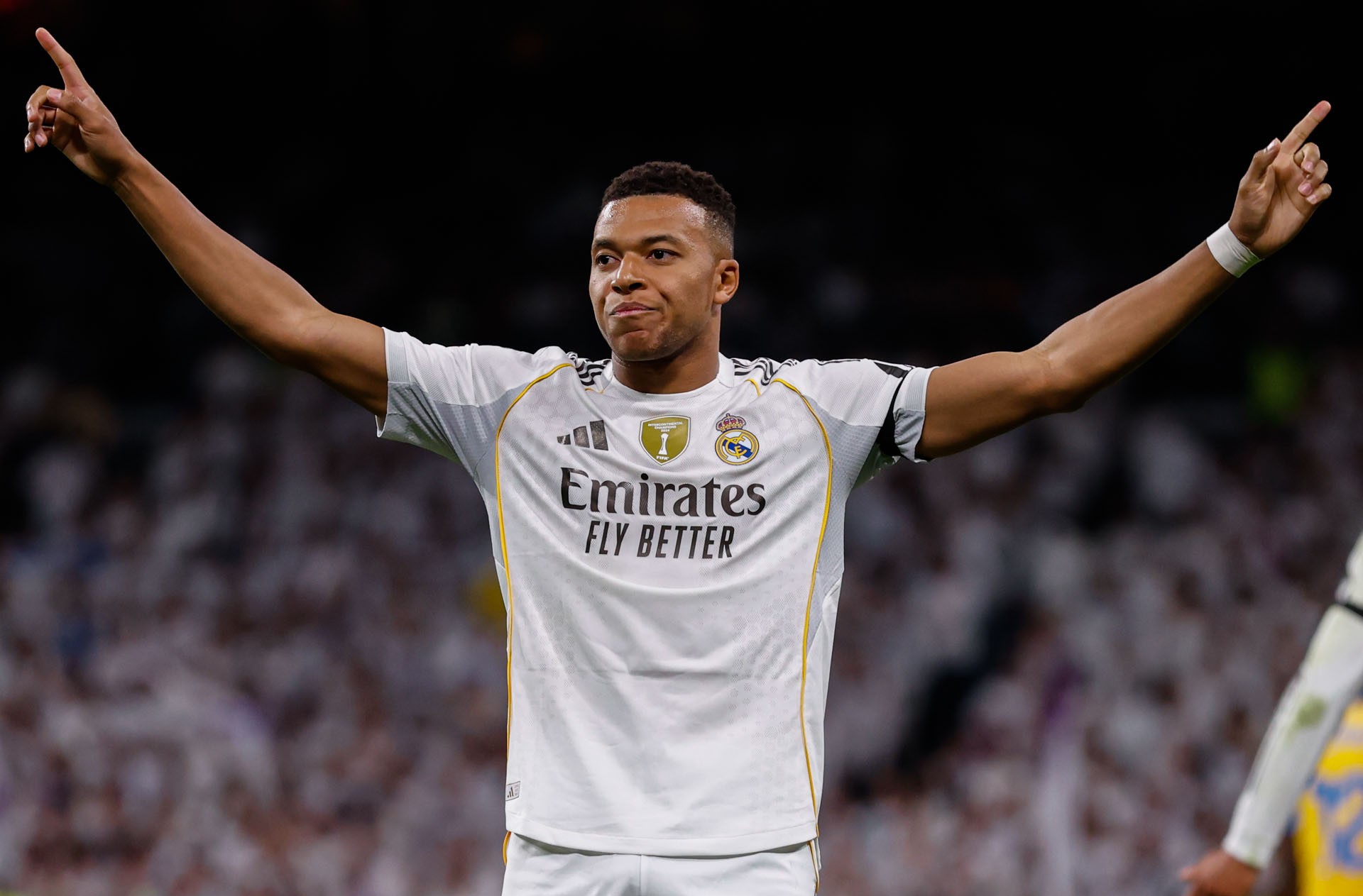 Реал Мадрид убедлив против Валенсија, Столе пак остана на клупа (ВИДЕО)