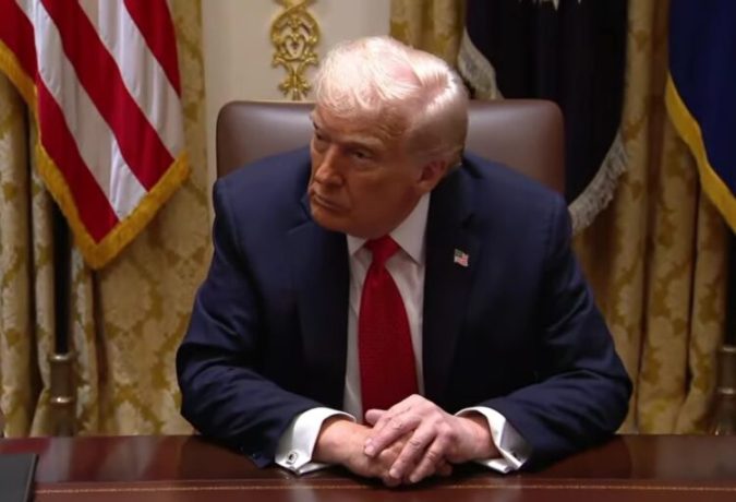 Трамп: Со Путин и со Kси „не треба да се поигрувате“