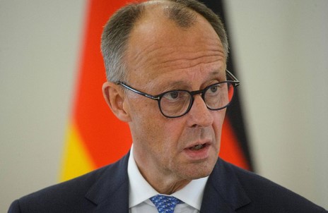 Мерц го повикува Зеленски да го спречи приливот на бегалци во Германија: „На Украина ѝ се потребни“