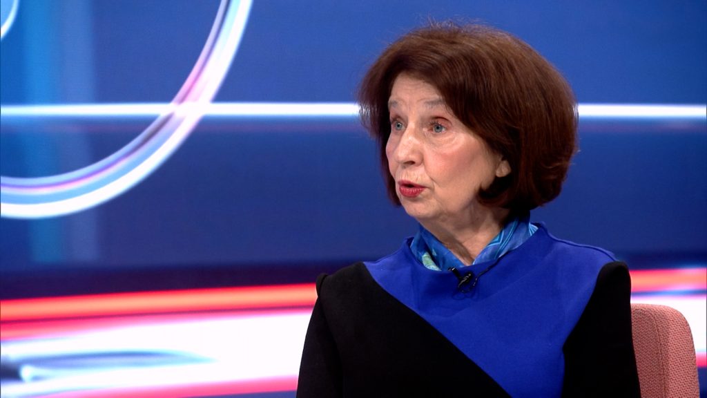 Сиљановска-Давкова предлага ограничување на градоначалничкиот мандат